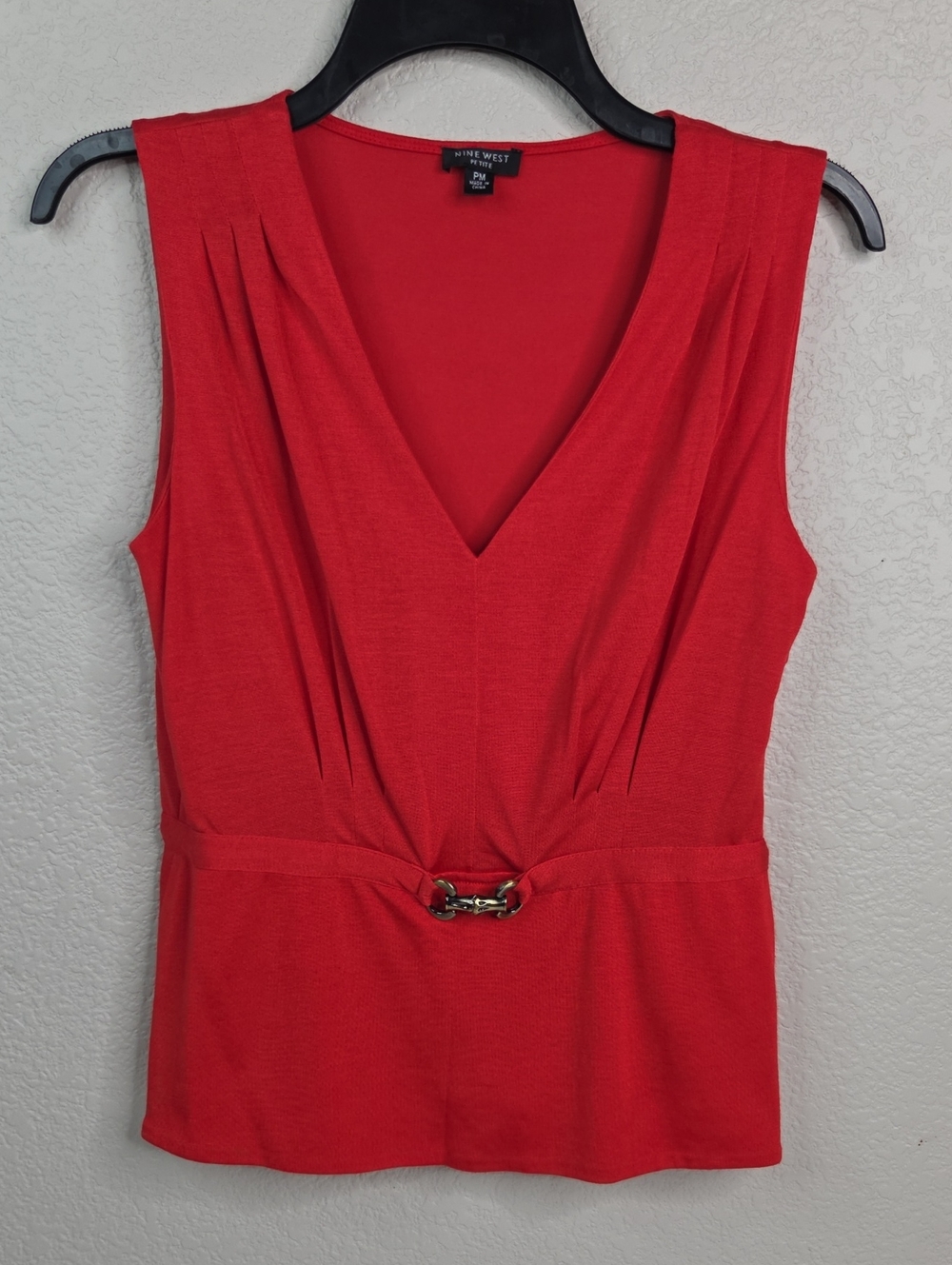 Nine West Red Sleeveless V-Neck Top with Decorative Waist Buckle